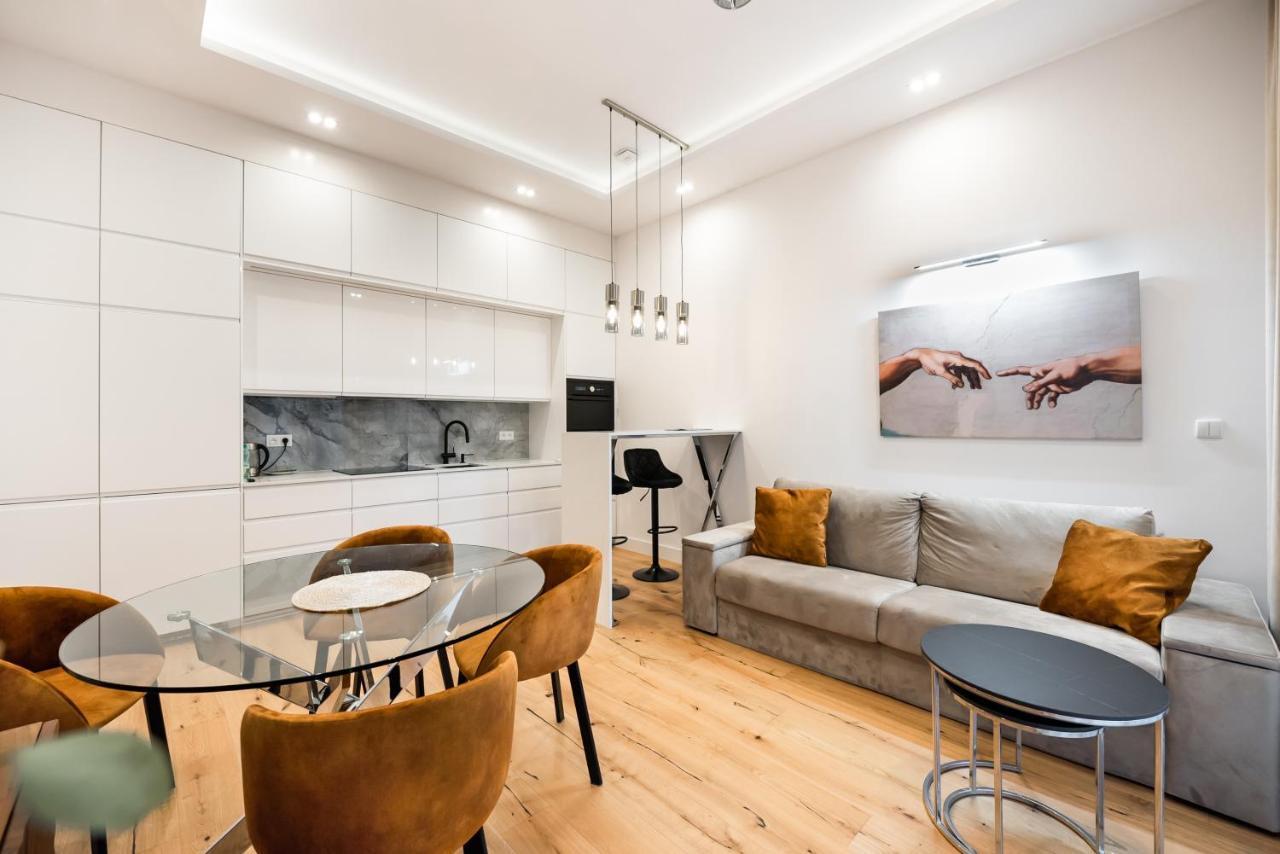 Zlota Sophisticated Apartment Varsóvia Exterior foto